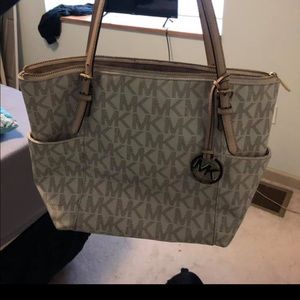Medium sized Authentic Michael Kors tote